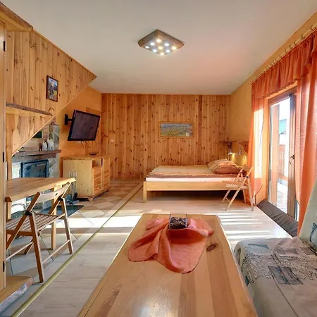 شاليه - Pod Smerkami شكلارسكا بوريبا