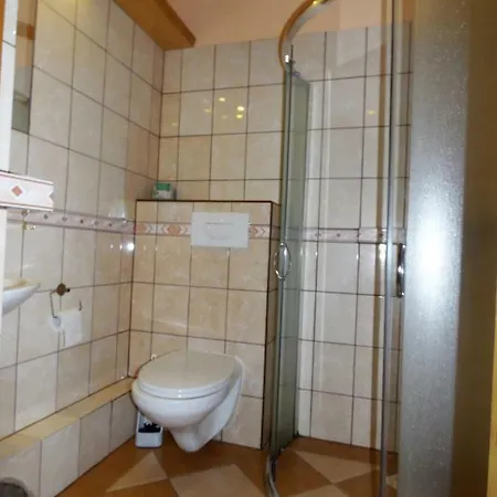 - Pod Smerkami Domek alpejski