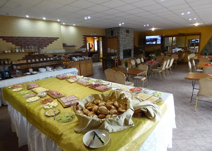 - Pod Smerkami Σαλέ